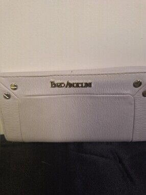 Enzo Angiolini Light Grey Women's Wallet 7.5"